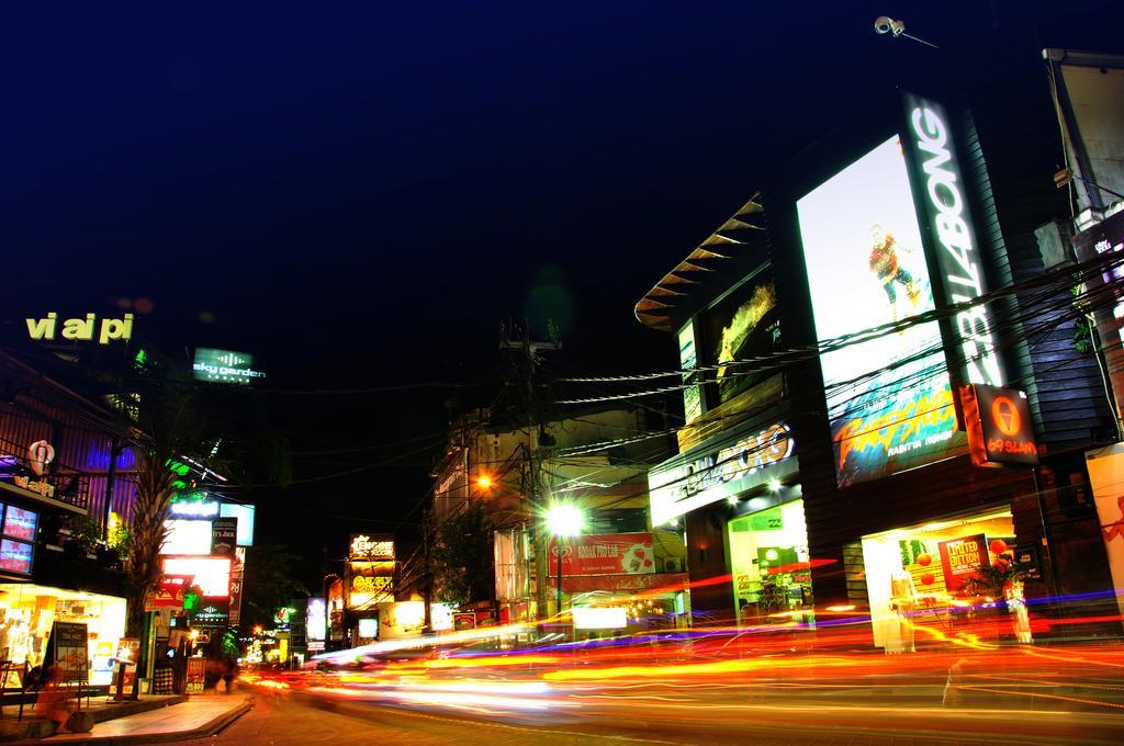 Bemo Corner Guest House Kuta Lombok Kültér fotó