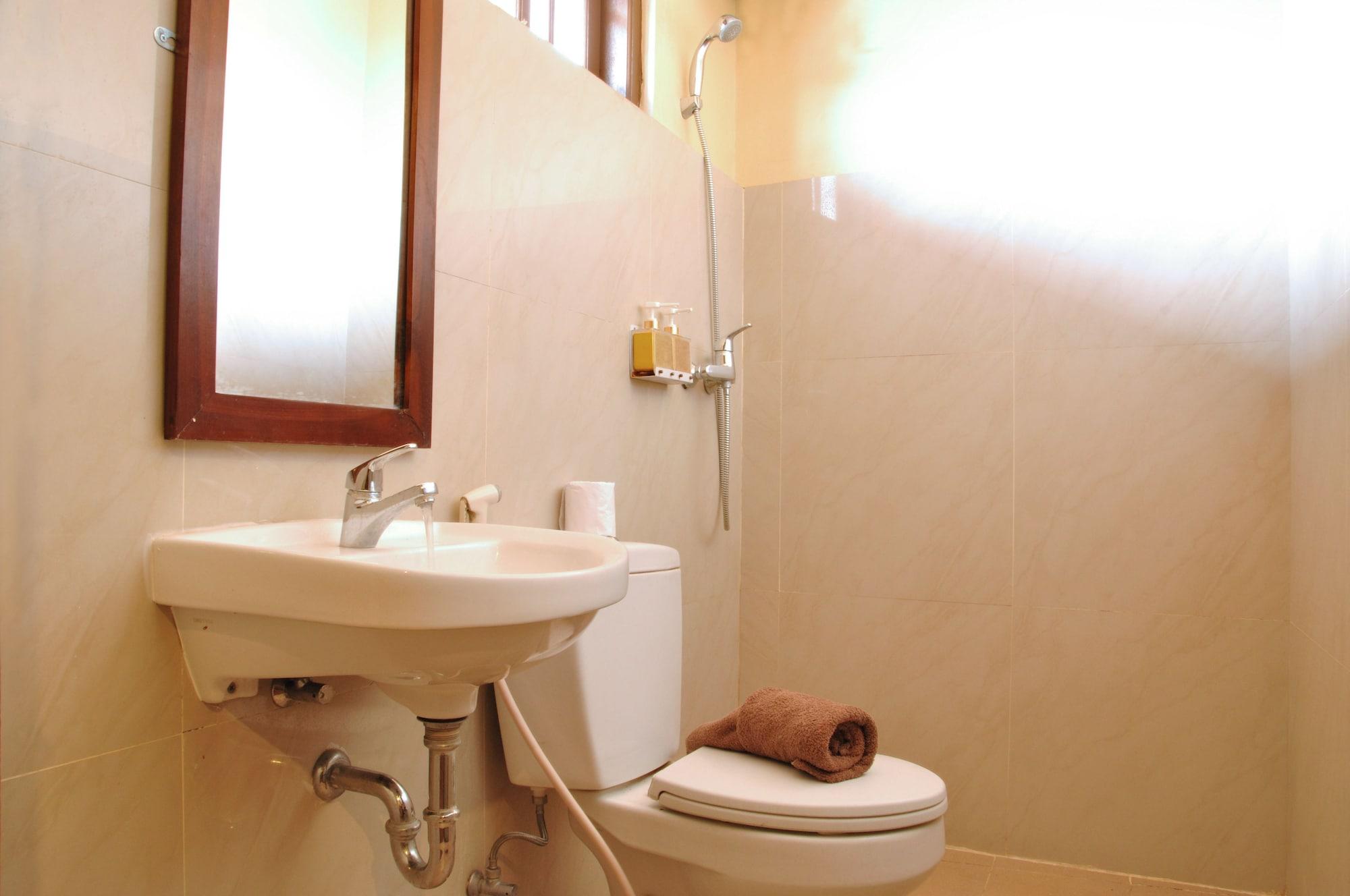 Bemo Corner Guest House Kuta Lombok Kültér fotó