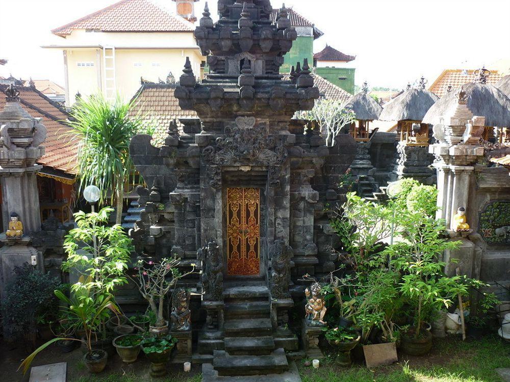 Bemo Corner Guest House Kuta Lombok Kültér fotó