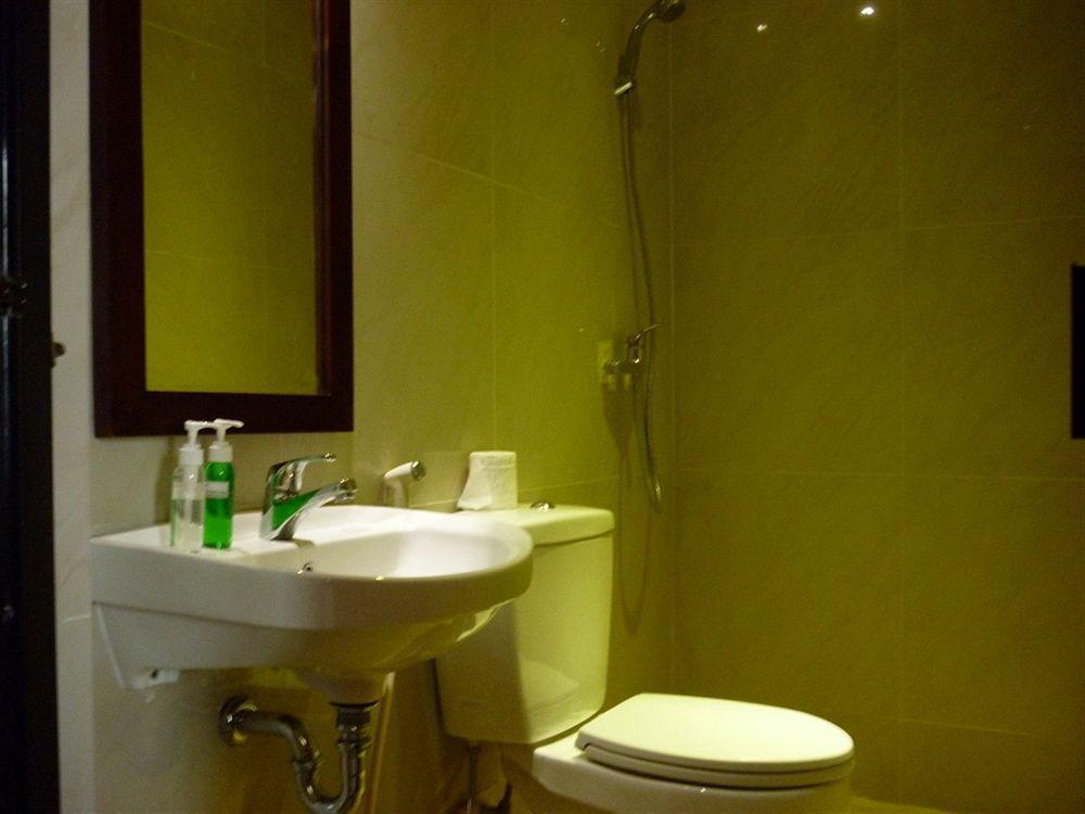 Bemo Corner Guest House Kuta Lombok Kültér fotó