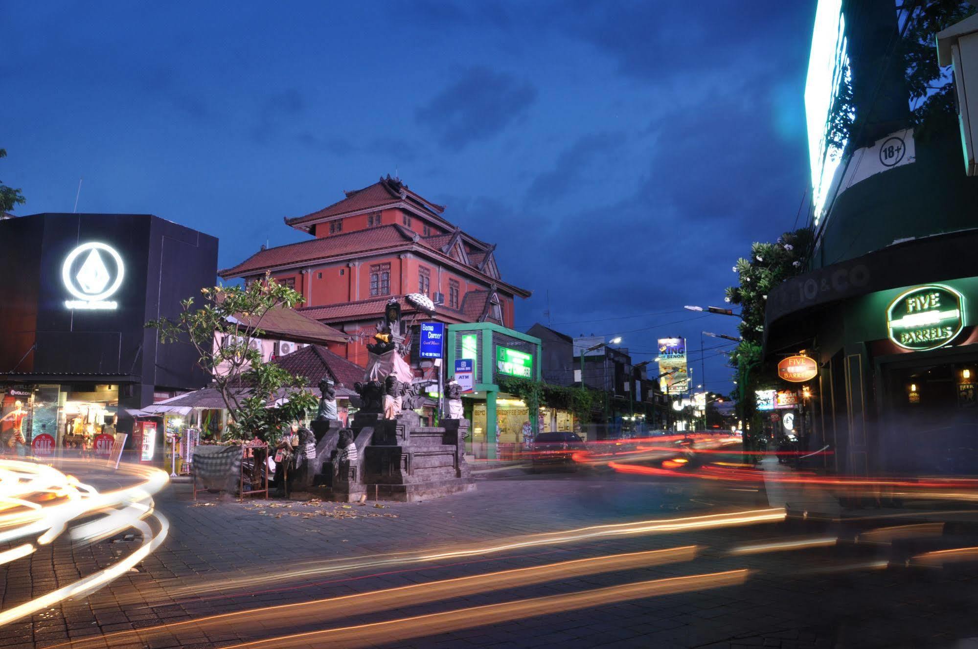 Bemo Corner Guest House Kuta Lombok Kültér fotó